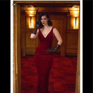 Pinup couture/Laura Byrnes velvet Gilda gown M